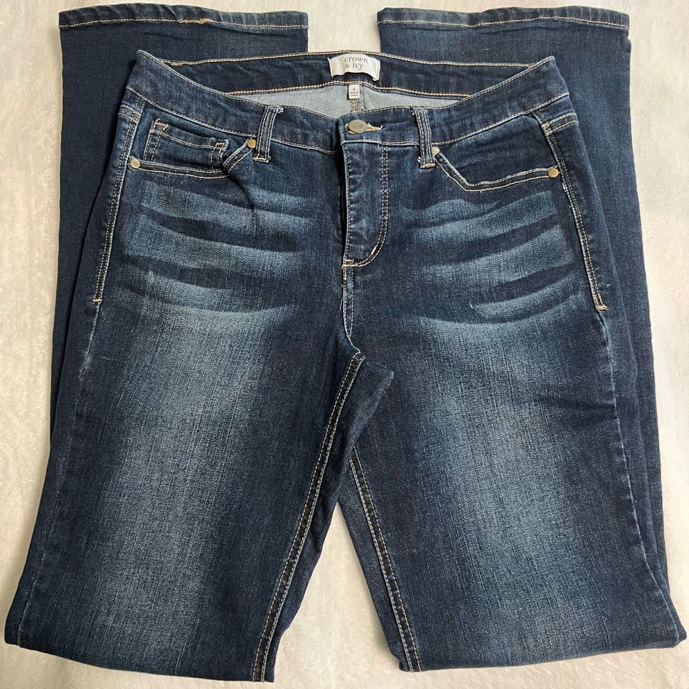 Crown and Ivy Women’s Flare Leg Jeans